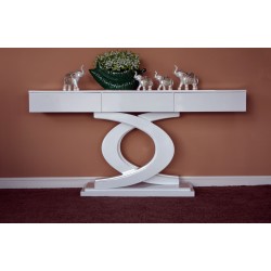 Consola mobilier hol sau living, realizata din lemn si mdf , cu 3 sertare pentru depozitare mici obiecte, nuanta alb lucios.